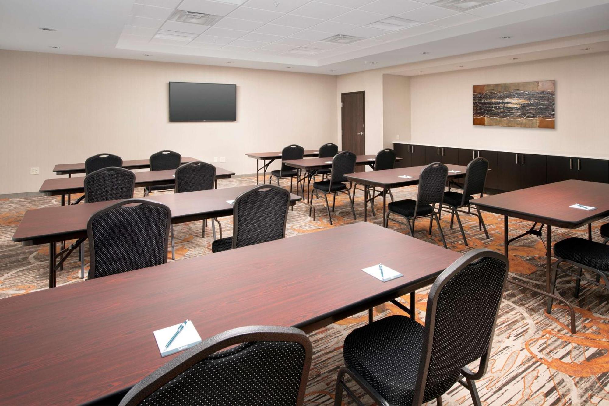 Homewood Suites By Hilton Kansas City Speedway Luaran gambar
